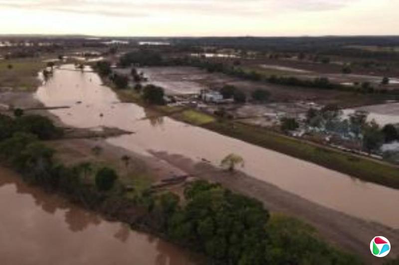 �Ĵ�����ά��ͻ����ˮ �������������뺣