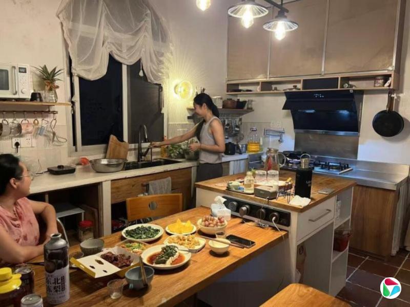 �й��ظ壺ȫŮ����Զ������ �������а�̽Ѱ����