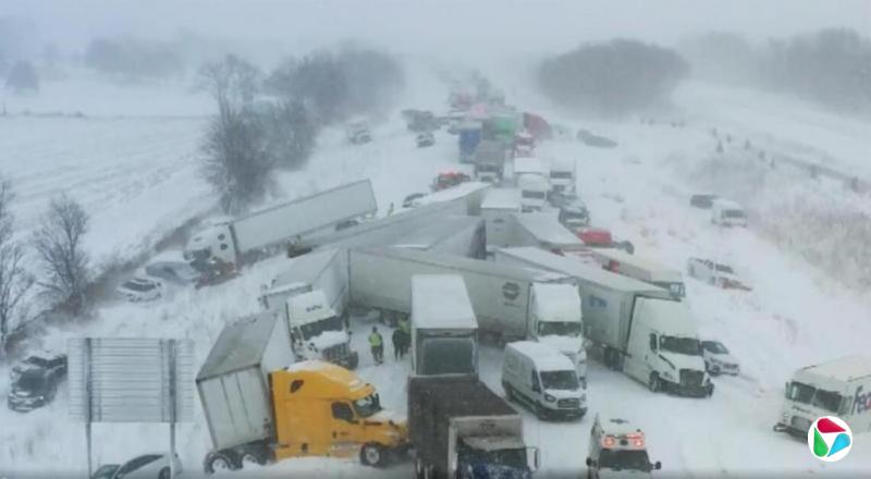 ������Ъ����ѩ��ٳ�����ײ