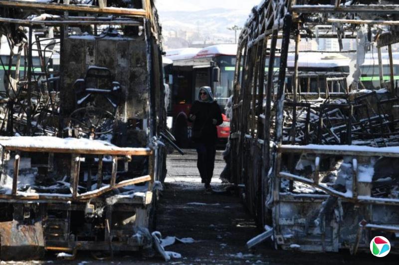 黄一展:波斯的寒冬与独裁者的黄昏