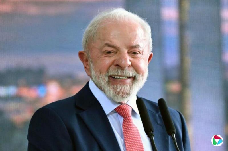 巴西总统宣布对中国公民免除某些类别短期签证要求