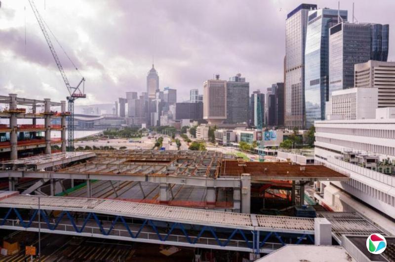 港财政司长:香港公共财政状况正在改善