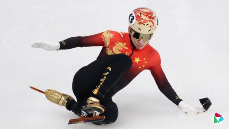 2025��2��8�գ��ڹ��������еĵھŽ����޶����˶���̵��ٻ���� 2000 �׽��� A ������У��й��� 43 ��ѡ����Т������ˤ��