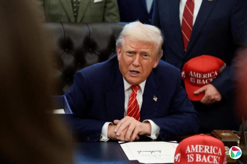 Ӣý���й���½�����̨���ۻ�Ӱ��������4�·û�