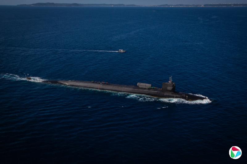 ��������������½ս���ṩ����Ƭ��ʾ����������Ǳͧ�ĳ��ȳ����˻�ʢ�ټ���ĸ߶ȡ�