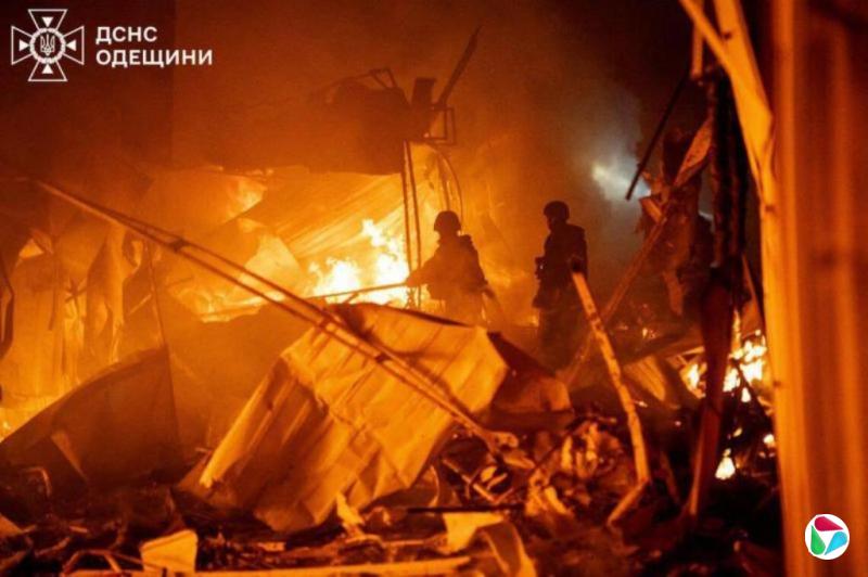 ����˹Ϯ���ڿ������а����� ��30���˶ϵ��ˮ