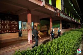 ̩��У԰ǹ����У�����ز��� ǹ�ֱ���������