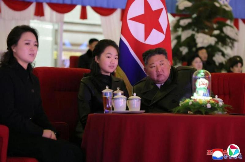 ��ý������פ��ʹ�ݹ����������״η��ý�������Ů����