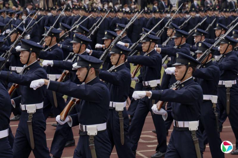 2023�꣬�ձ�������ѧУѧԱ�ں���زμ��ı�ʽ����У���ձ�20�����й��³��ڹ��ƴ�ʩӰ��Ļ���֮һ��