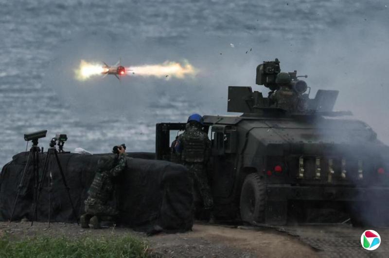 ����Ա�����⼤ŭϰ��ƽ ������4�·û�ǰ���ö�̨����