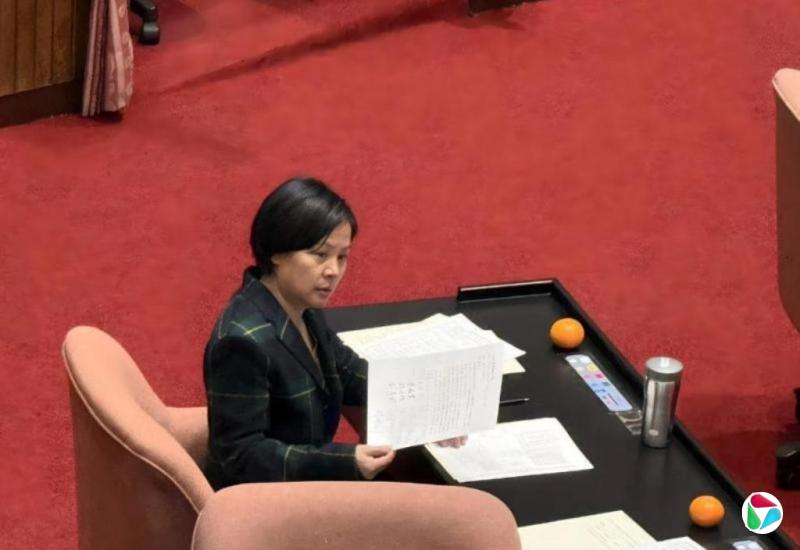 民众党陆配立委争议 黄国昌称“台湾不承认中华人民共和国”