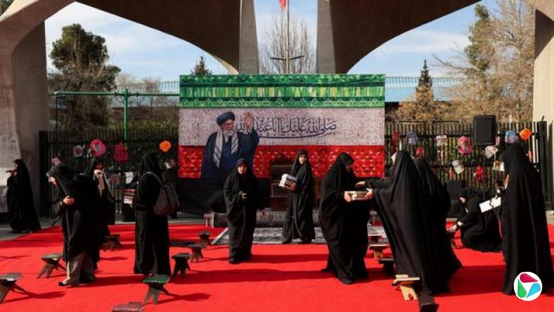 2026��3��4�գ����ʵº�����ͷ����Ů�Ǵ��ʱ����������ѹ�����������䰢��ͼ���������÷������