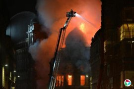 Ӣ������˹�����복վ���������ڴ����̮��