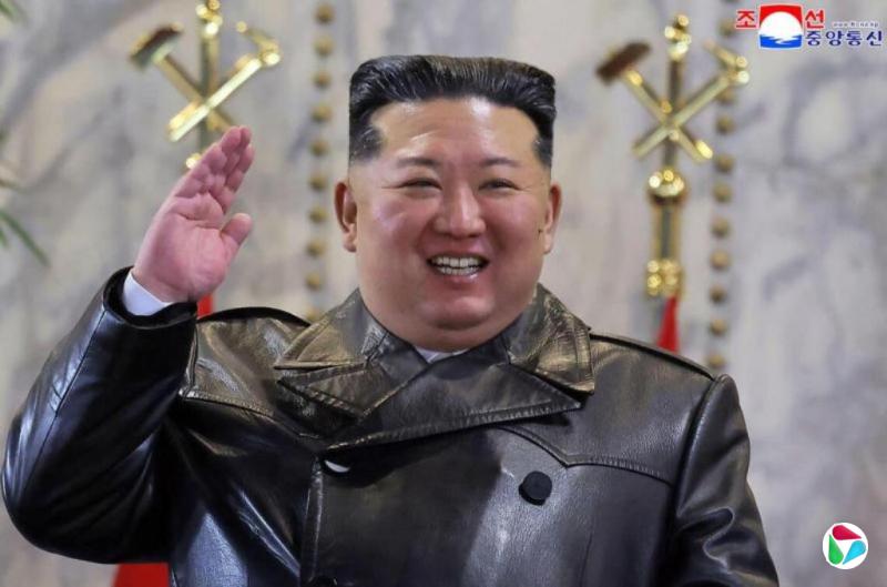 �����������н��ڹ�ͬ�����������ΰҵ��·�Ͻ�һ������