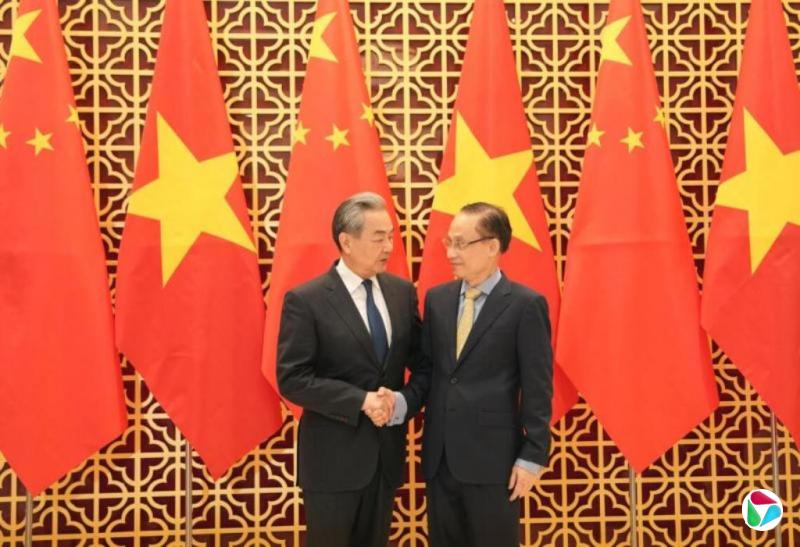 会越南外长 王毅:以中越合作稳定性应对外部不确定性