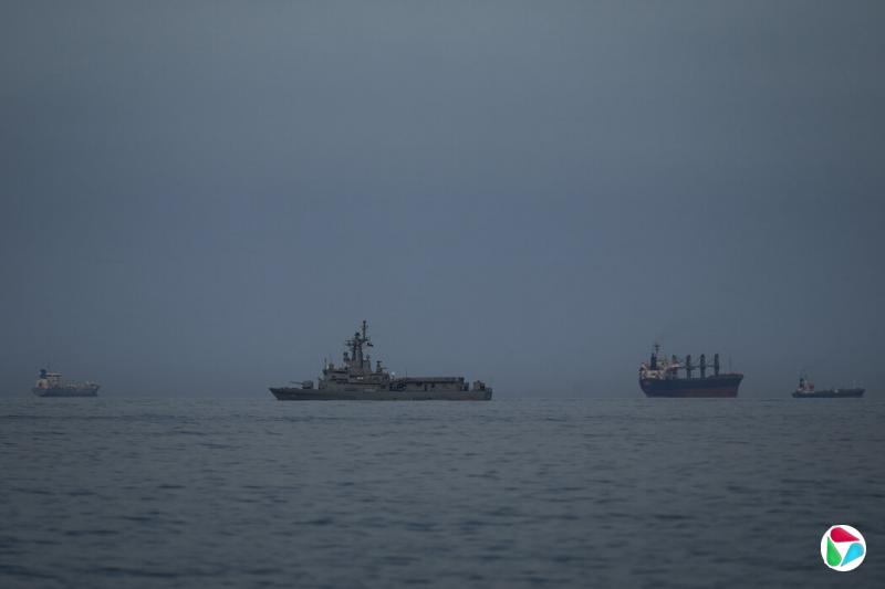 ������һ�Ұ�����������ͧ�ڻ���ľ�Ⱥ�ϿΪ���������ֻ�����