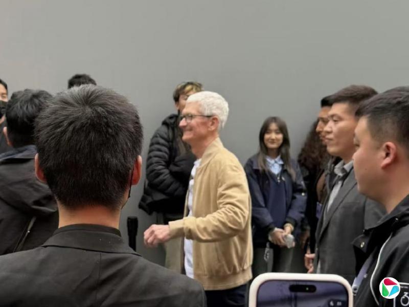 ƻ��CEO��˷û� �����ɶ���ϯ������ף�