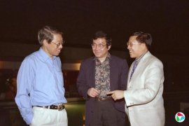 ��ϣ����һλ֪ʶ���ӵ�ѡ�����¼�����ʵ�����γɡ������������50�꽻��