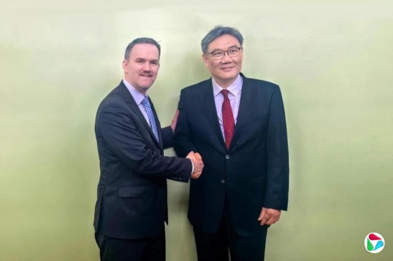 中国商务部长会见美国贸易代表:严正关切美国发起的301调查