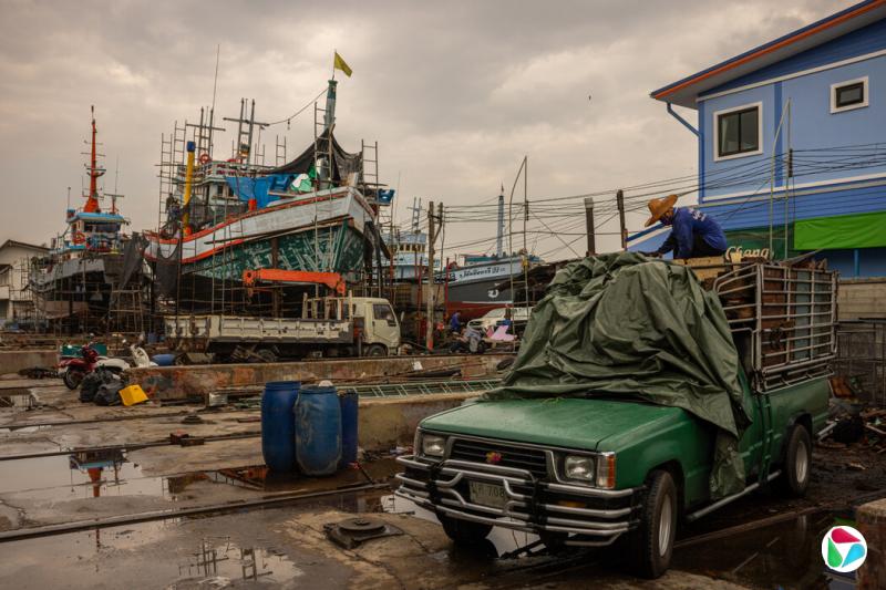 由于柴油短缺和燃油价格上涨,泰国渔业在未来几周内可能面临大量渔船被迫停港的压力。