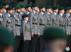 �¹��䲼�·� 17��45�����Գ����ھ���ͣ�������