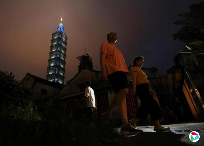 ��½��̨�죺��������������̨����ѹ�����������ն�