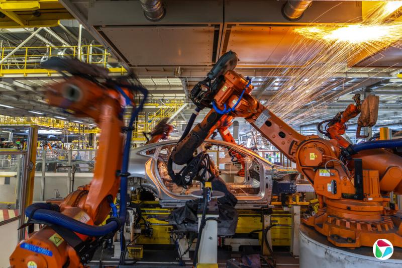 ȥ�꣬��������λ�ں��ݵ�Ǯ�����쳧�ڣ�������������װ������