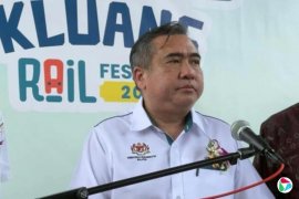 ¾Ϳ羳ؿͷɹʶ Ԥ124ǩ¼