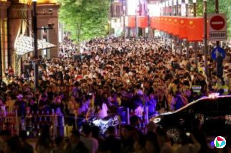 南通官方账号一句“哪位少爷吸了” 吸粉400万