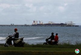 ί������ʯ�ͳ���ͣ�� �Ӿ��������ѹ��