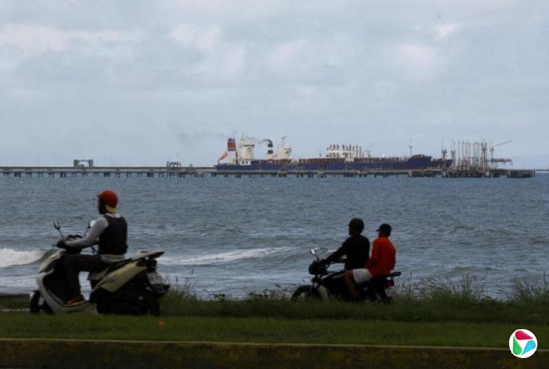 ί������ʯ�ͳ���ͣ�� �Ӿ��������ѹ��