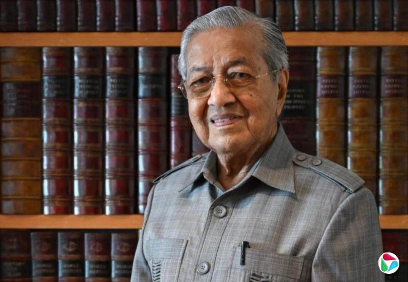 马哈迪家中跌倒入院 助手称意识清醒