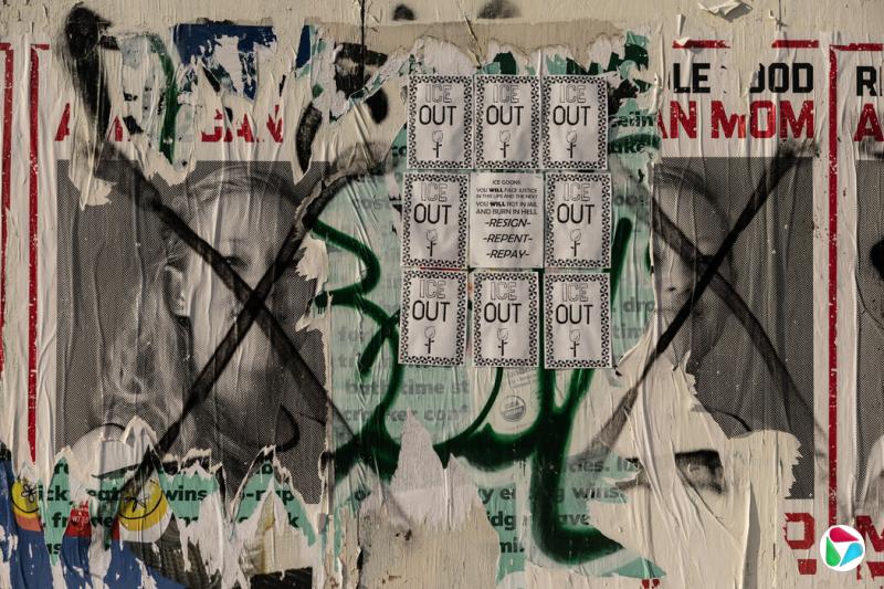 �ڸ��е��������򣬽���ǹ���¼���ɧ�ҵĺۼ���Ŀ���ġ�