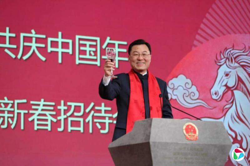 л�棺̨��������������ϵ��һ��������Խ����