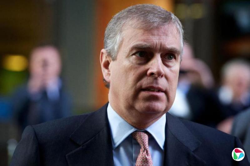 ����˹̹�粨��ǣӢ������ ǰ���Ӱ���³��ָй¶����