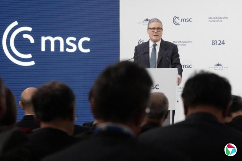 英国首相:欧洲须增强“硬实力” 必要时备战