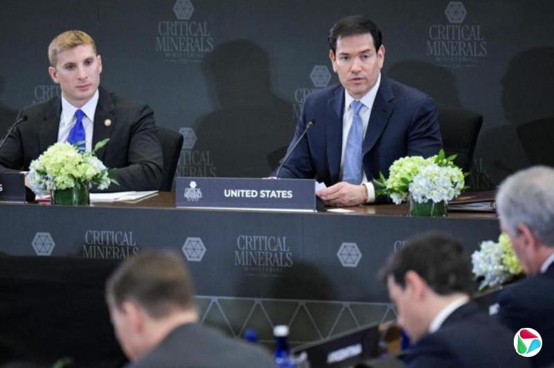 �����ƶ��ؼ�����۸������ƶ� �����й�¢��