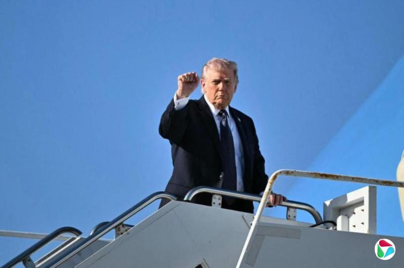 特朗普称击沉九艘伊朗舰艇 美军摧毁伊朗革命卫队总部