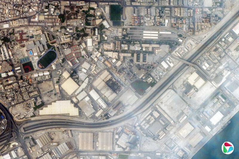 �������形��λ�ڰ����׶�������ĺ������أ������������ʱ����Դ����