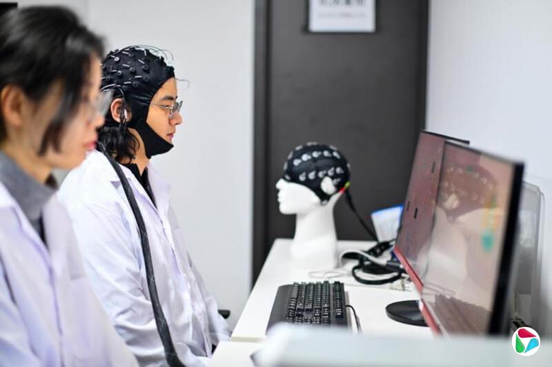 �й���������������ʵ���Ի��ӿڼ����㷺Ӧ��