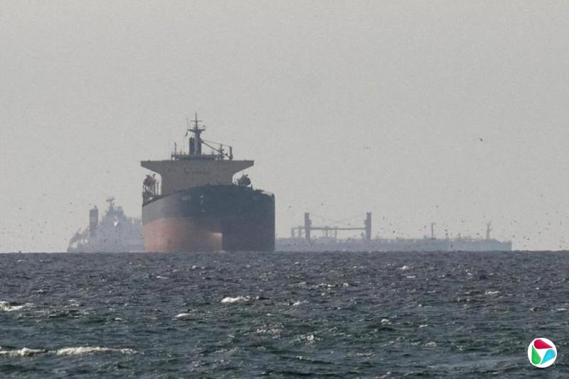 中国官方背景自媒体:美国目标变成打通霍尔木兹海峡