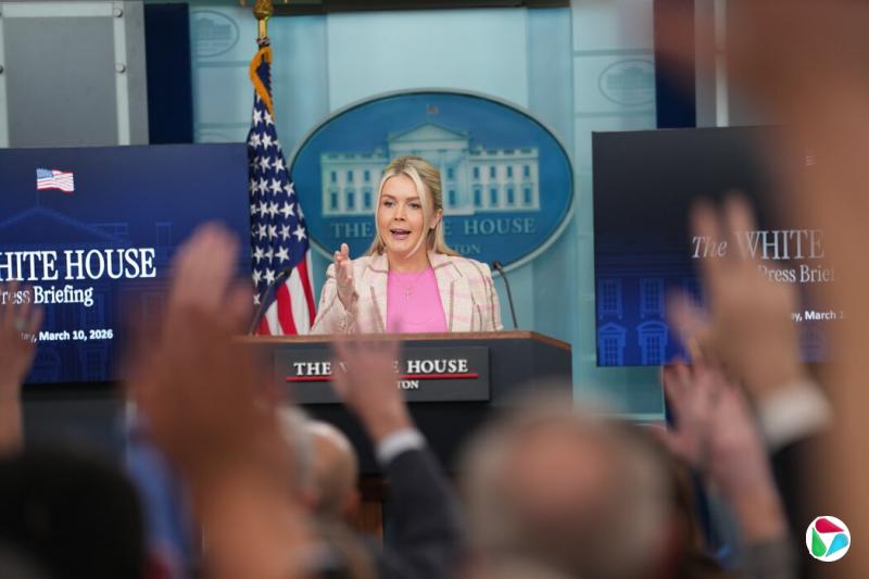 �׹����ŷ����˿����ա���ά�ر�ʾ����ս������ǰ�����������ƶ��ˡ�ǿ�����ս��������