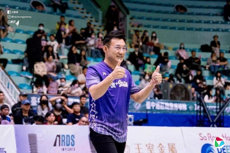 �������������� �������񵳲�ѡ̨���г�