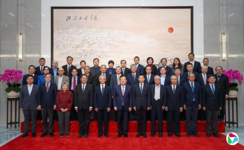 ֣���ꡢ��ɵ�ѧ�߼��롶�۰��о���������