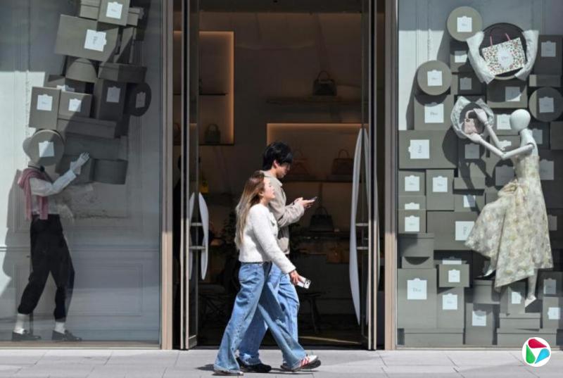 �й���ý�ٲ���˥�����۵�����۾��������ڶ�̬ƽ������������