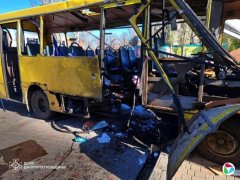 �����˻�Ϯ�����ؼ�ʯ����ʩ��ͷ