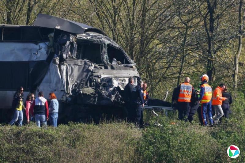 ���������Ϳ�����ײ���1��13��