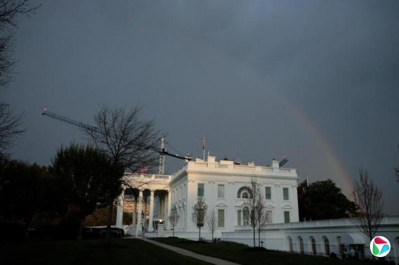 �����վ�����Ϣ����й �׹��Ͻ�ְԱ��Ļ����