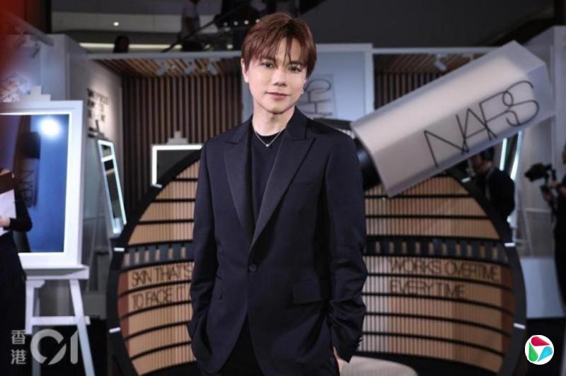 香港歌手张敬轩任保安局正向项目导师 为昔日言论致歉
