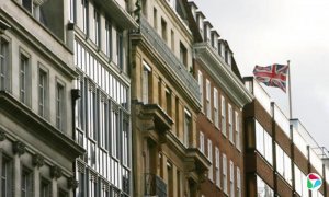 Ӣý��Ӣ����������������ľ�Ⱥ�Ͽ